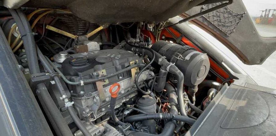 Linde H 30 D-393-01 - Дизелов мотокар: снимка 4 Linde H 30 D-393-01 - Дизелов мотокар: снимка 4