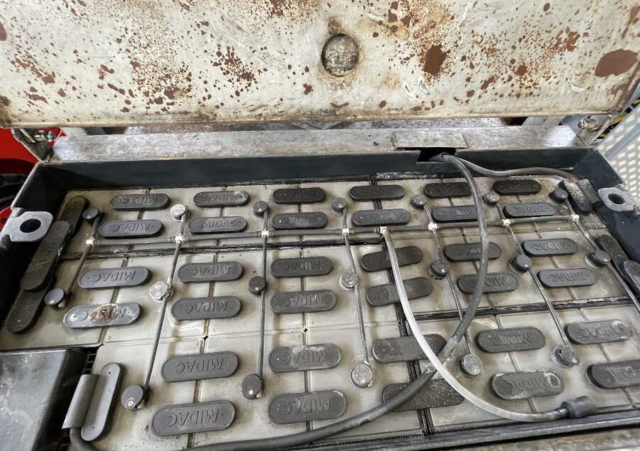 OM E 80 N - Електрокар: снимка 5 OM E 80 N - Електрокар: снимка 5