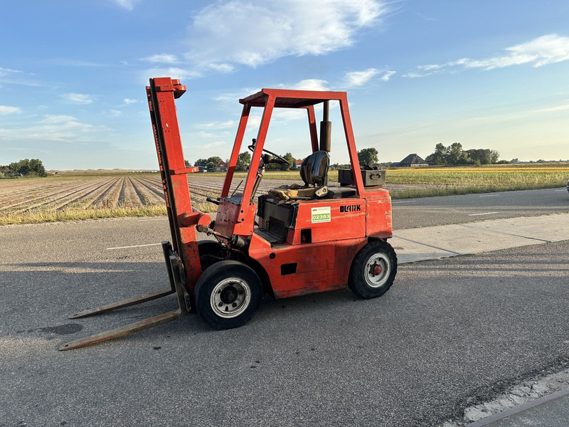 Clark DCY 40 - Дизелов мотокар: снимка 1 Clark DCY 40 - Дизелов мотокар: снимка 1