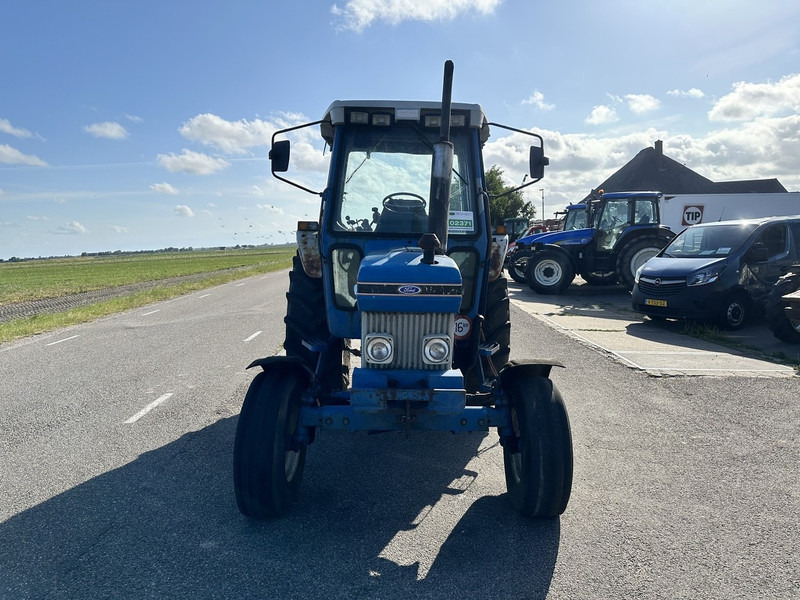 Ford 5110 - Трактор: снимка 2 Ford 5110 - Трактор: снимка 2