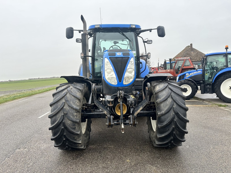 New Holland T6080 - Трактор: снимка 3 New Holland T6080 - Трактор: снимка 3