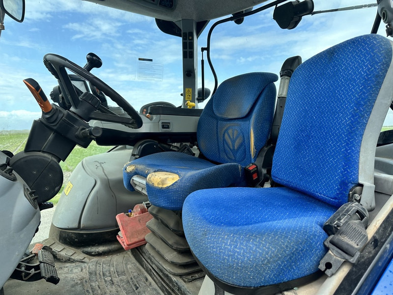 New Holland T7.210 - Трактор: снимка 4 New Holland T7.210 - Трактор: снимка 4