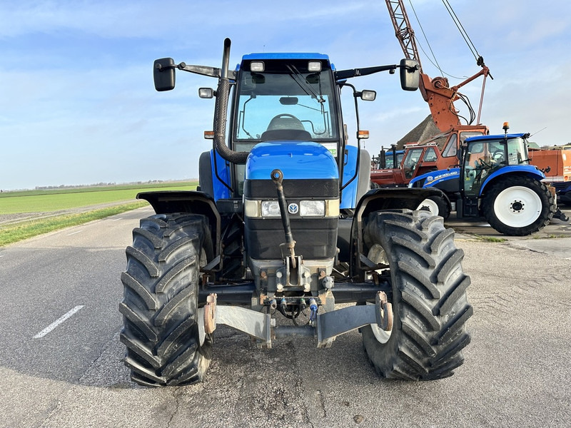 New Holland TM 115 - Трактор: снимка 3 New Holland TM 115 - Трактор: снимка 3