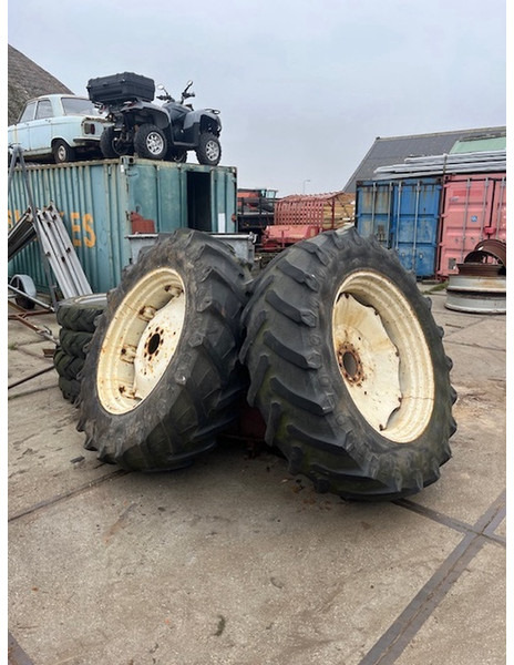 Pirelli 480\70 R38 TM 700 - Гума: снимка 1 Pirelli 480\70 R38 TM 700 - Гума: снимка 1