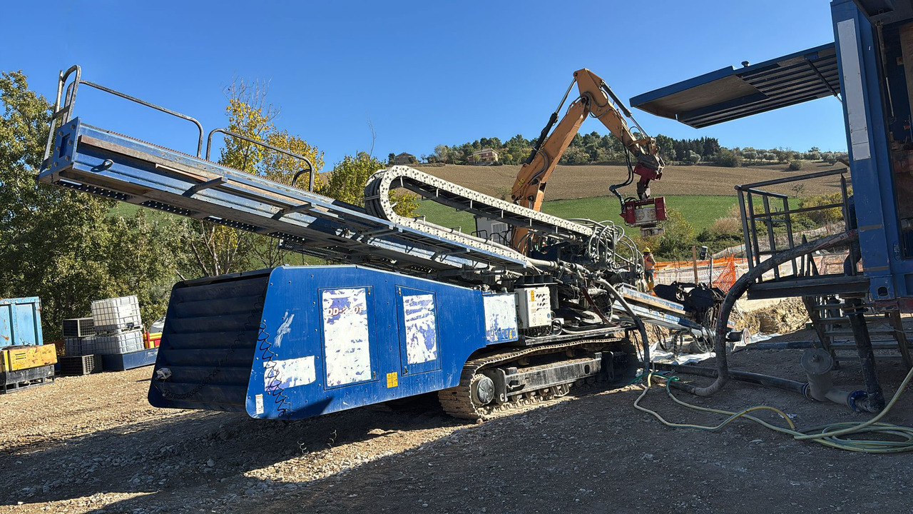 American Auger DD-220T - Машина за хоризонтално-насочено сондиране: снимка 3 American Auger DD-220T - Машина за хоризонтално-насочено сондиране: снимка 3