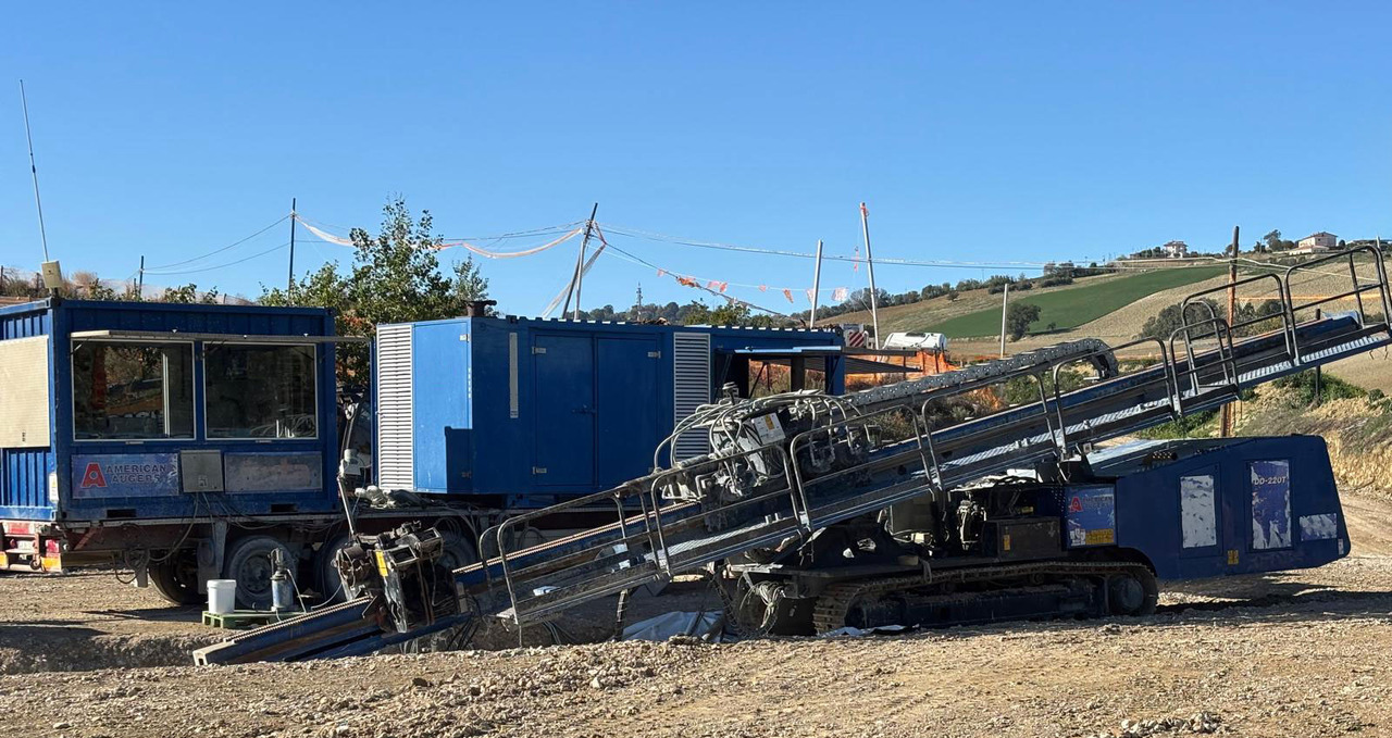 American Auger DD-220T - Машина за хоризонтално-насочено сондиране: снимка 4 American Auger DD-220T - Машина за хоризонтално-насочено сондиране: снимка 4