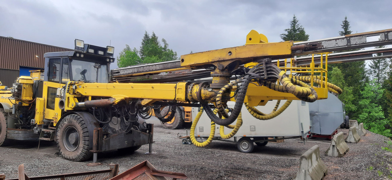 Atlas Copco E2C-C30 - Машина за хоризонтално-насочено сондиране: снимка 2 Atlas Copco E2C-C30 - Машина за хоризонтално-насочено сондиране: снимка 2