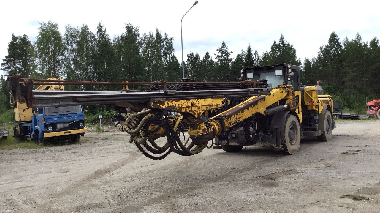 Atlas Copco E2C - Машина за хоризонтално-насочено сондиране: снимка 3 Atlas Copco E2C - Машина за хоризонтално-насочено сондиране: снимка 3