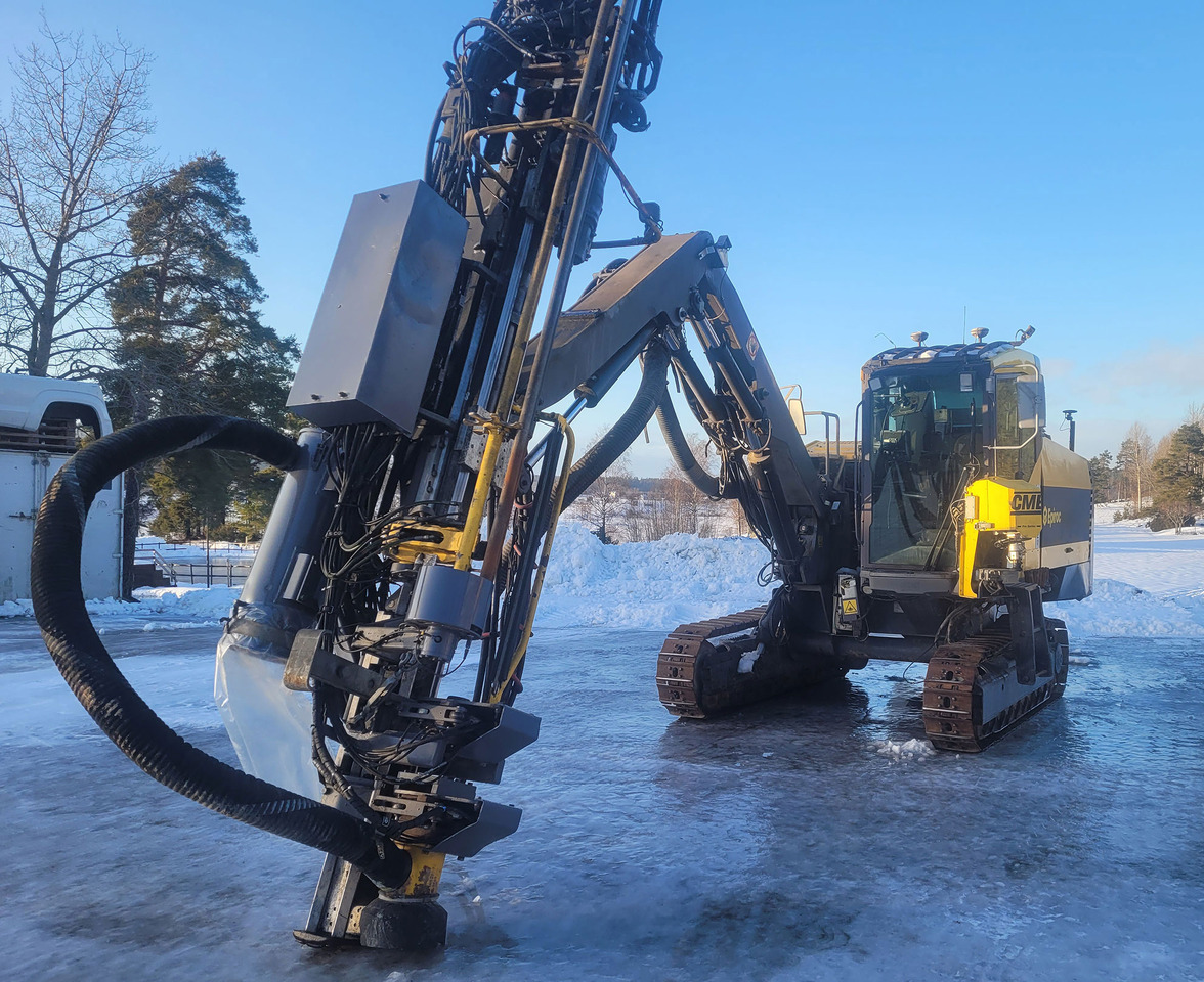 Atlas Copco (Epiroc) SmartROC T35-11 - Пробивна машина: снимка 4 Atlas Copco (Epiroc) SmartROC T35-11 - Пробивна машина: снимка 4