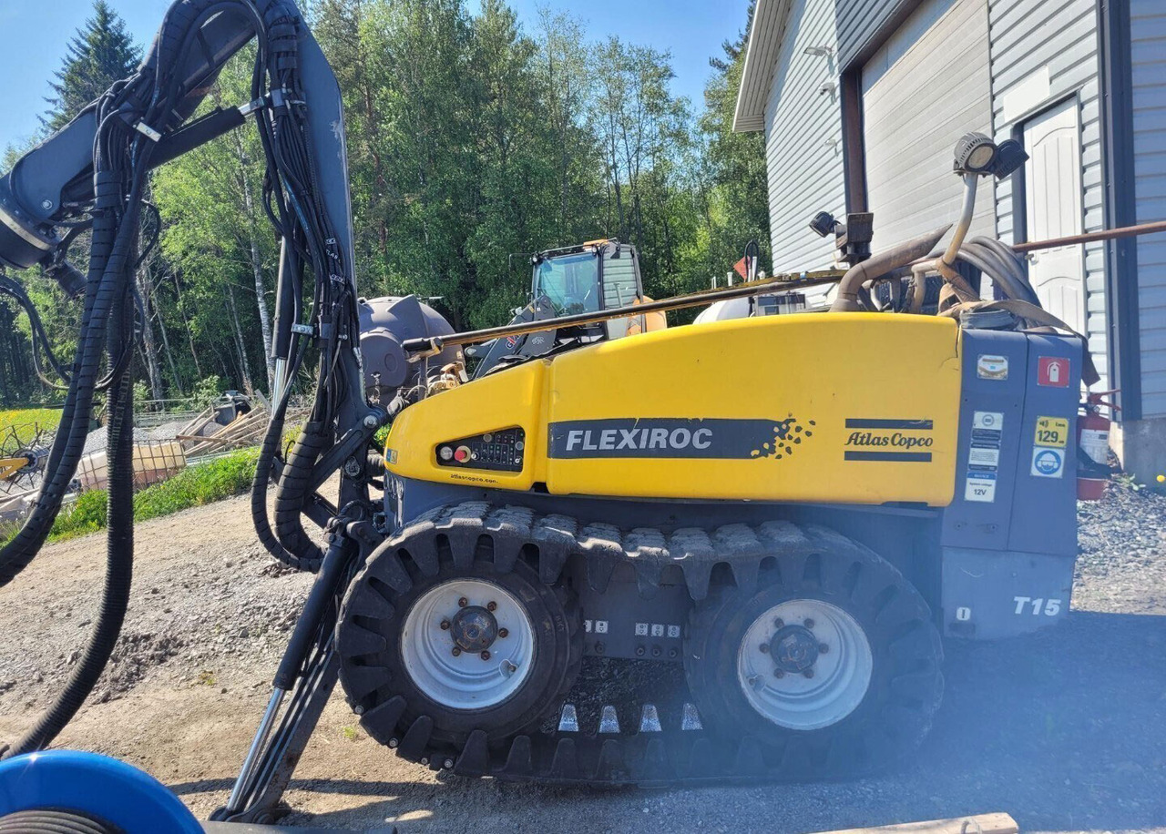 Atlas Copco FlexiROC T15R-01 - Пробивна машина: снимка 2 Atlas Copco FlexiROC T15R-01 - Пробивна машина: снимка 2