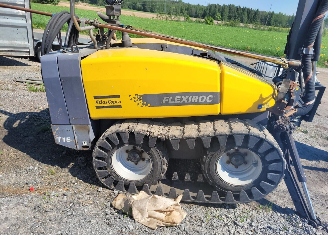 Atlas Copco FlexiROC T15R-01 - Пробивна машина: снимка 4 Atlas Copco FlexiROC T15R-01 - Пробивна машина: снимка 4