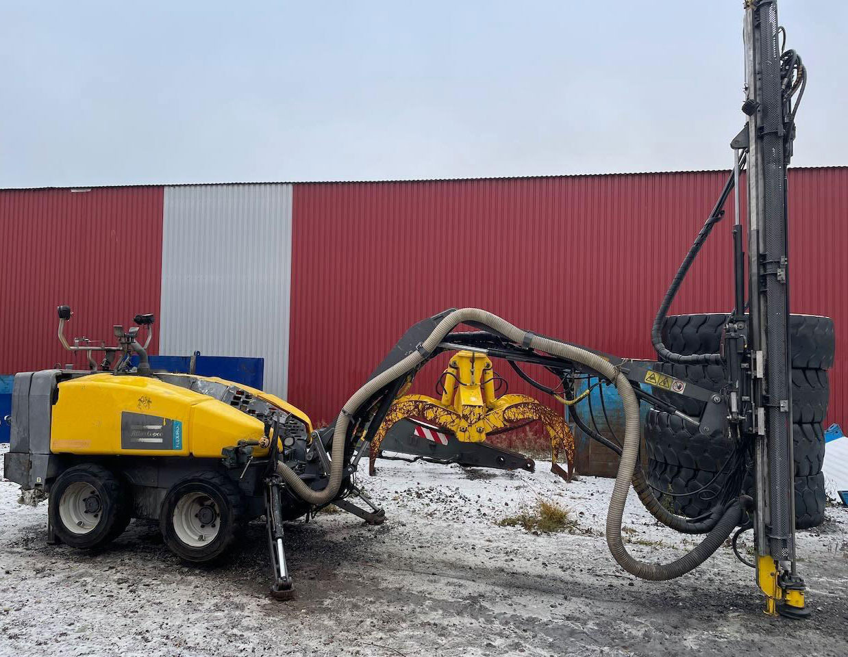 Atlas Copco FlexiROC T15R - Пробивна машина: снимка 2 Atlas Copco FlexiROC T15R - Пробивна машина: снимка 2