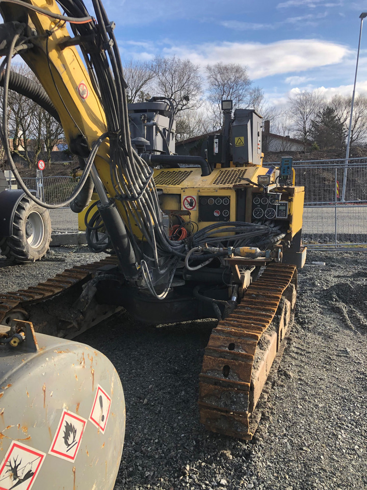 Atlas Copco FlexiROC T30 - Пробивна машина: снимка 2 Atlas Copco FlexiROC T30 - Пробивна машина: снимка 2