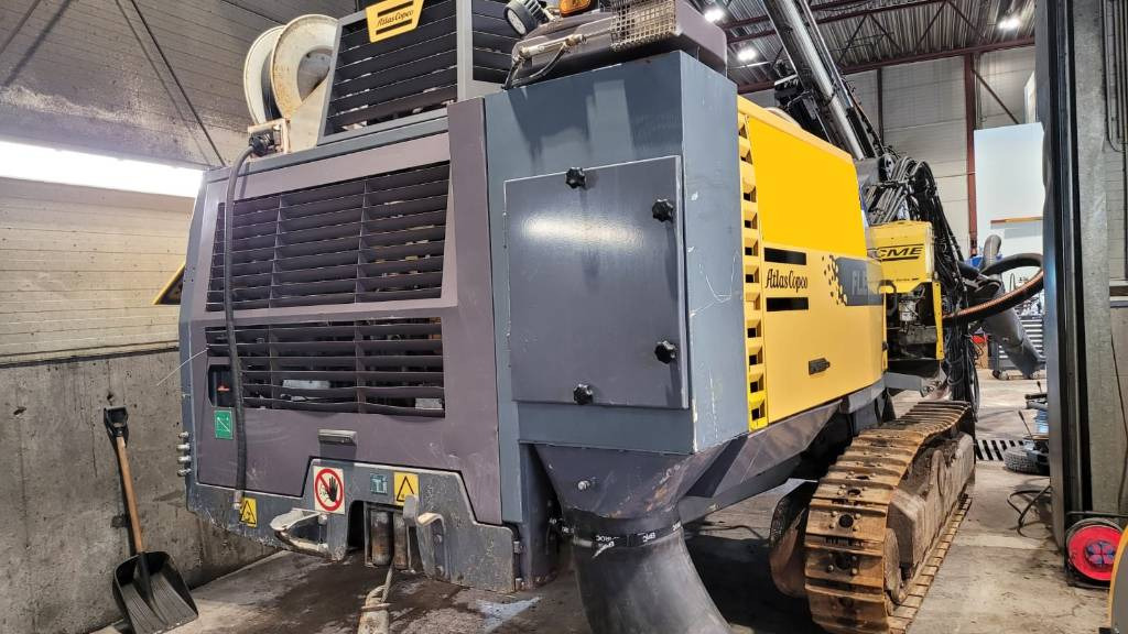 Atlas Copco FlexiROC T35R-01 - Пробивна машина: снимка 3 Atlas Copco FlexiROC T35R-01 - Пробивна машина: снимка 3