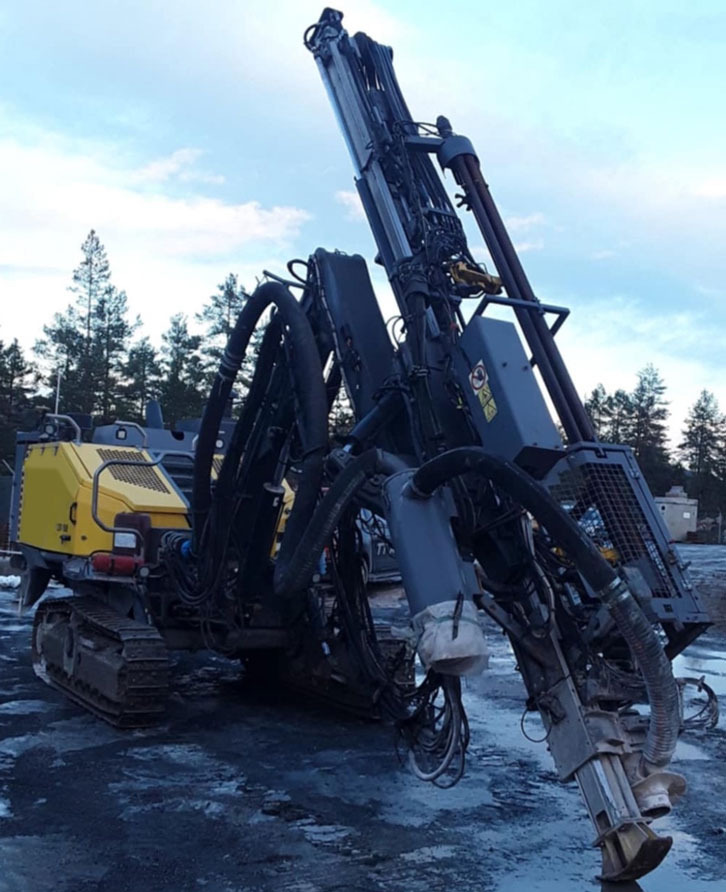 Atlas Copco FlexiROC T35R-01 - Пробивна машина: снимка 3 Atlas Copco FlexiROC T35R-01 - Пробивна машина: снимка 3