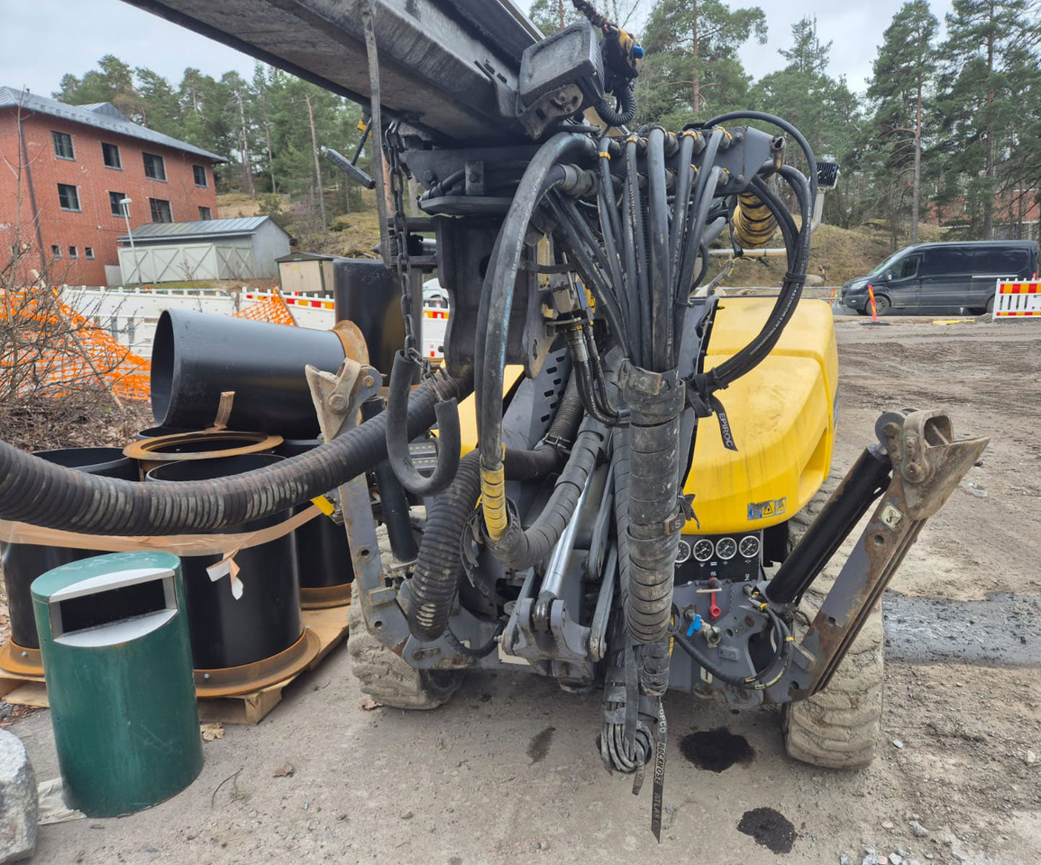 Atlas Copco ROC T15 - Пробивна машина: снимка 5 Atlas Copco ROC T15 - Пробивна машина: снимка 5