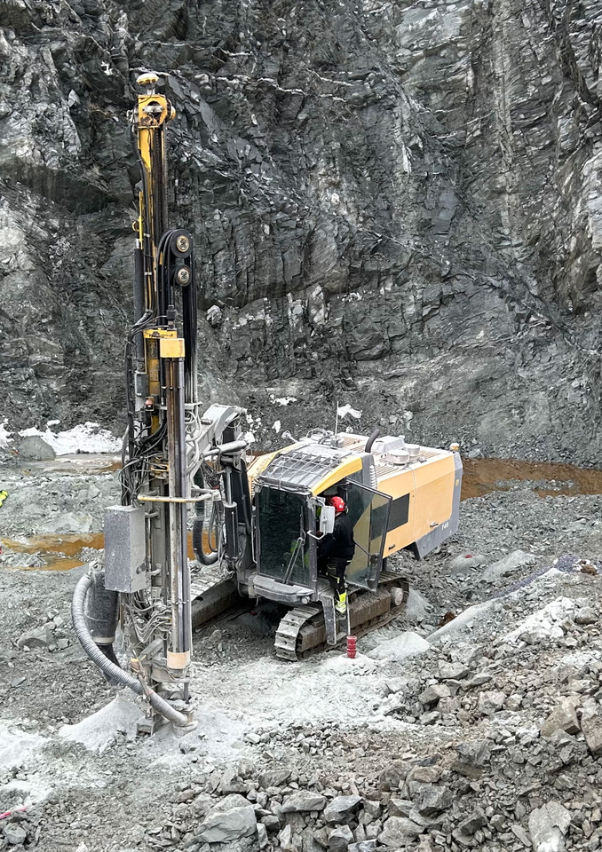 Atlas Copco SmartROC T45 - Пробивна машина: снимка 2 Atlas Copco SmartROC T45 - Пробивна машина: снимка 2