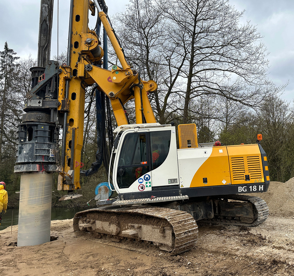 Bauer BG 18H - Машина за набиване: снимка 2 Bauer BG 18H - Машина за набиване: снимка 2