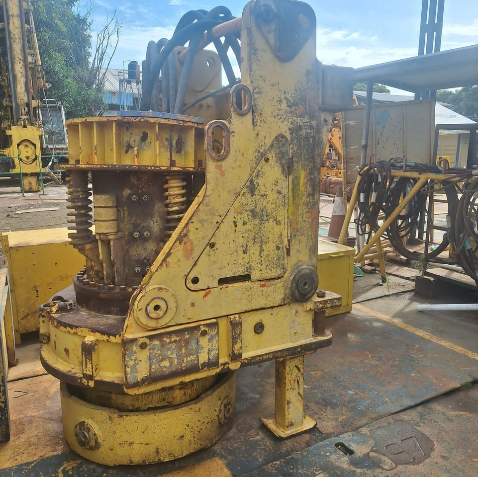 Bauer BG 24H - Машина за набиване: снимка 4 Bauer BG 24H - Машина за набиване: снимка 4