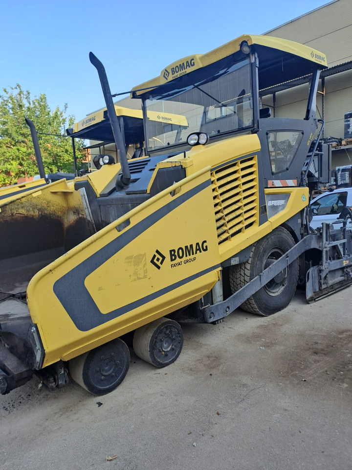 Bomag BF600 P-2 - Асфалтополагач: снимка 2 Bomag BF600 P-2 - Асфалтополагач: снимка 2