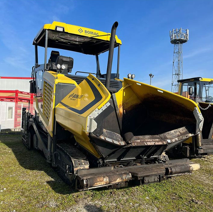 Bomag BF700 C-3 - Асфалтополагач: снимка 2 Bomag BF700 C-3 - Асфалтополагач: снимка 2