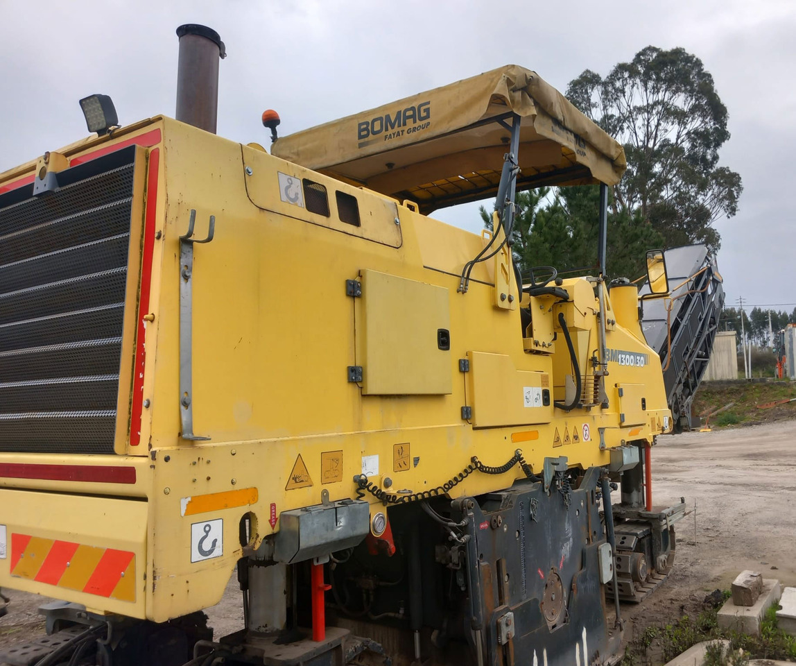 Bomag BM 1300/30 - Пътна фреза: снимка 3 Bomag BM 1300/30 - Пътна фреза: снимка 3
