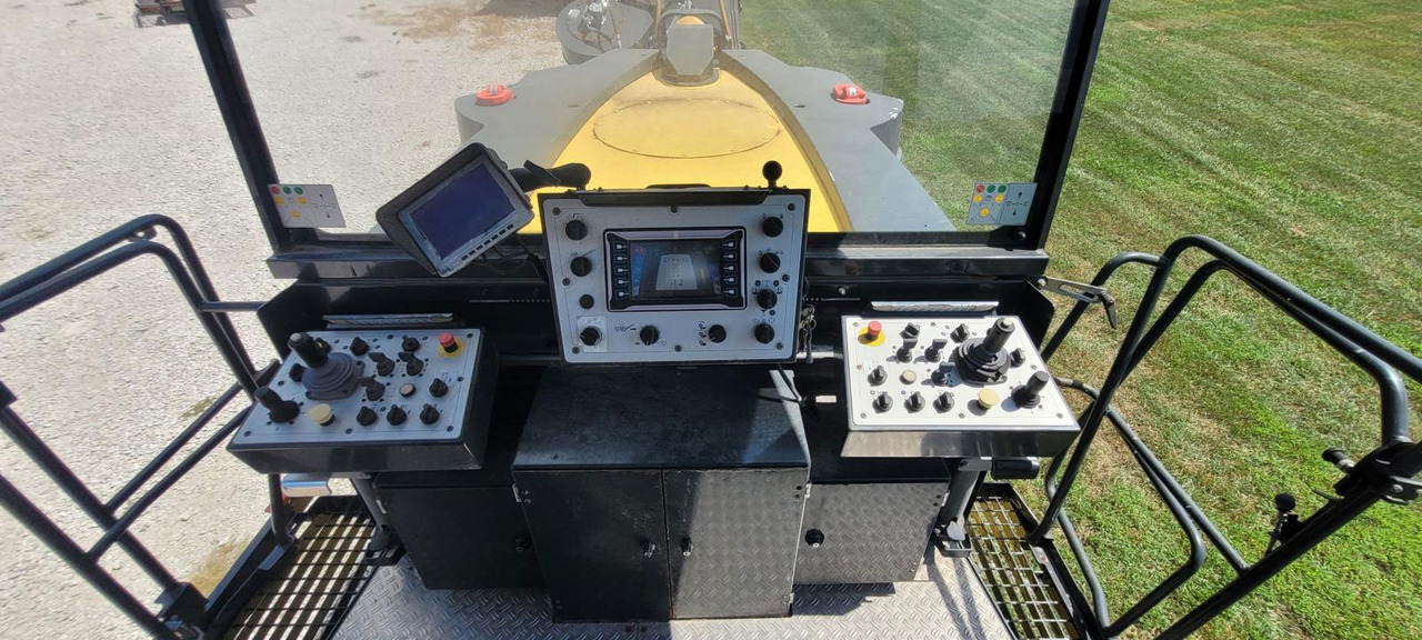 Bomag BM 2000/75 - Пътна фреза: снимка 5 Bomag BM 2000/75 - Пътна фреза: снимка 5