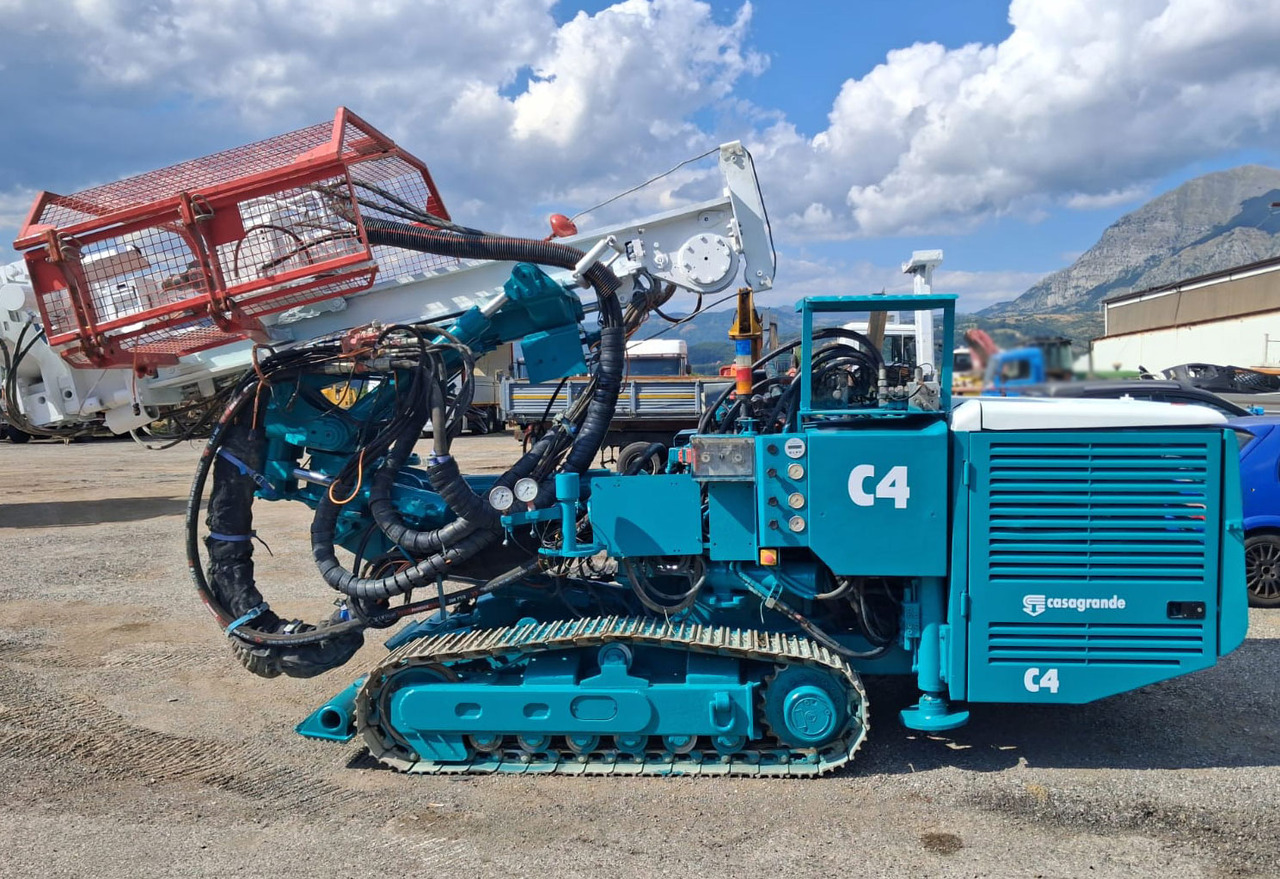 Casagrande C4 - Машина за набиване: снимка 3 Casagrande C4 - Машина за набиване: снимка 3