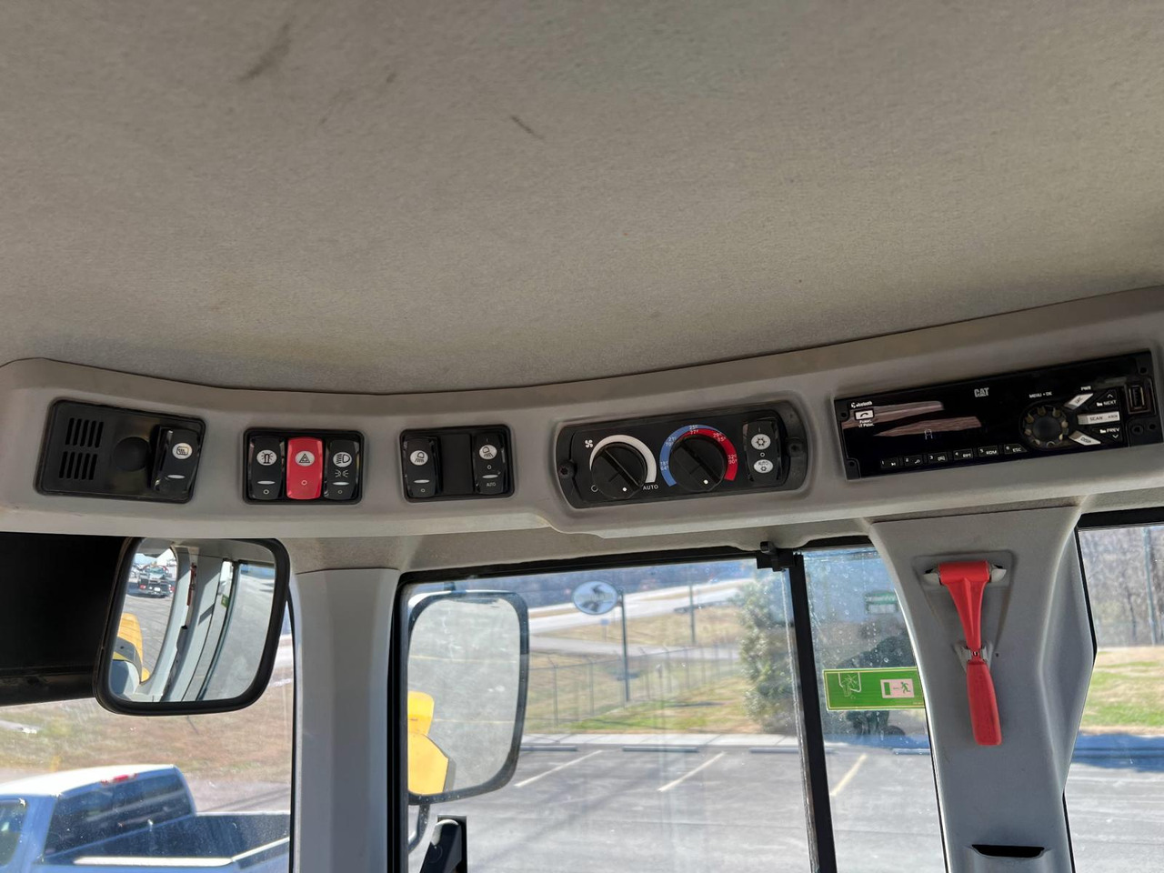 Колесен товарач Caterpillar 930K: снимка 7