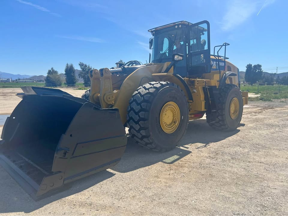 Caterpillar 980M - Колесен товарач: снимка 3 Caterpillar 980M - Колесен товарач: снимка 3