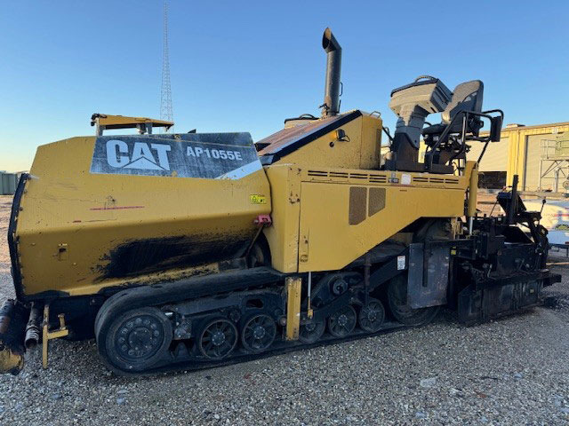 Caterpillar AP1055E - Асфалтополагач: снимка 1 Caterpillar AP1055E - Асфалтополагач: снимка 1