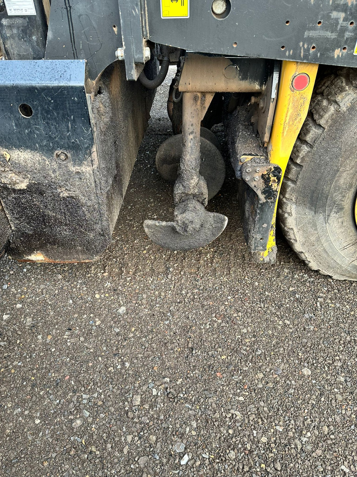 Асфалтополагач Caterpillar AP500F: снимка 10 Асфалтополагач Caterpillar AP500F: снимка 10