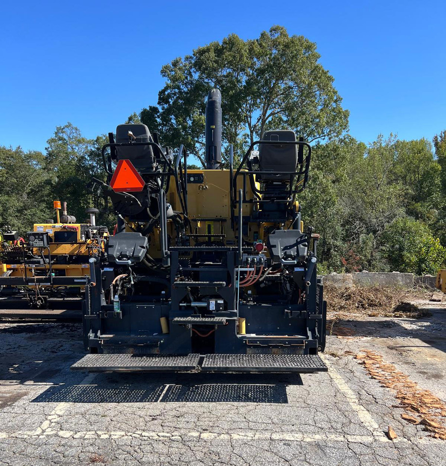 Caterpillar AP500F - Асфалтополагач: снимка 4 Caterpillar AP500F - Асфалтополагач: снимка 4
