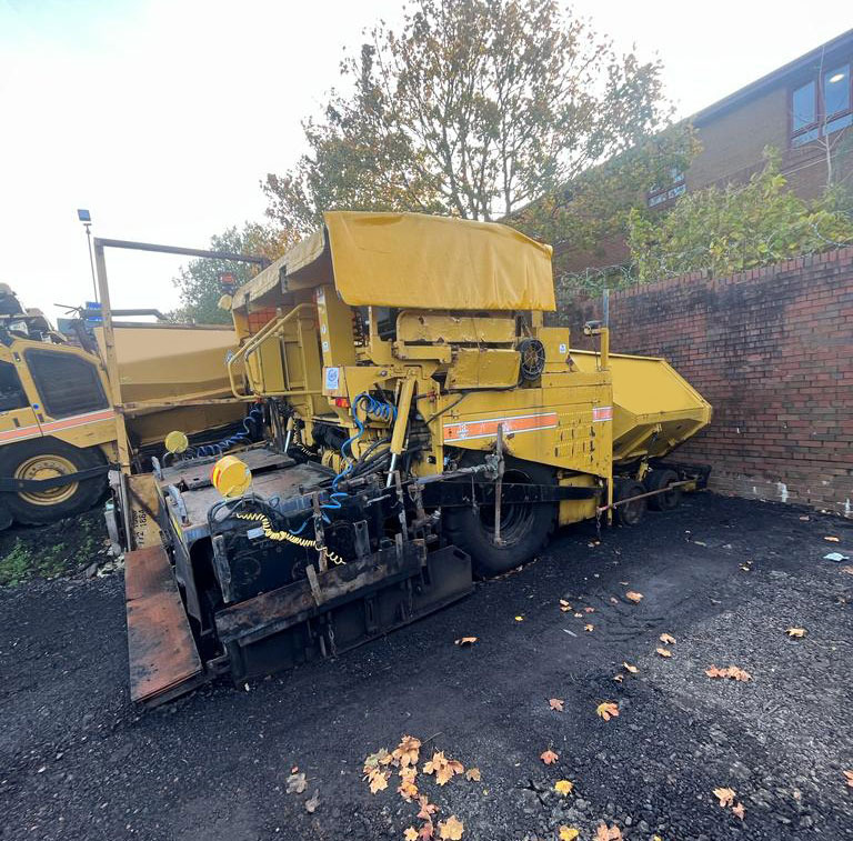 Caterpillar AP600 - Асфалтополагач: снимка 3 Caterpillar AP600 - Асфалтополагач: снимка 3