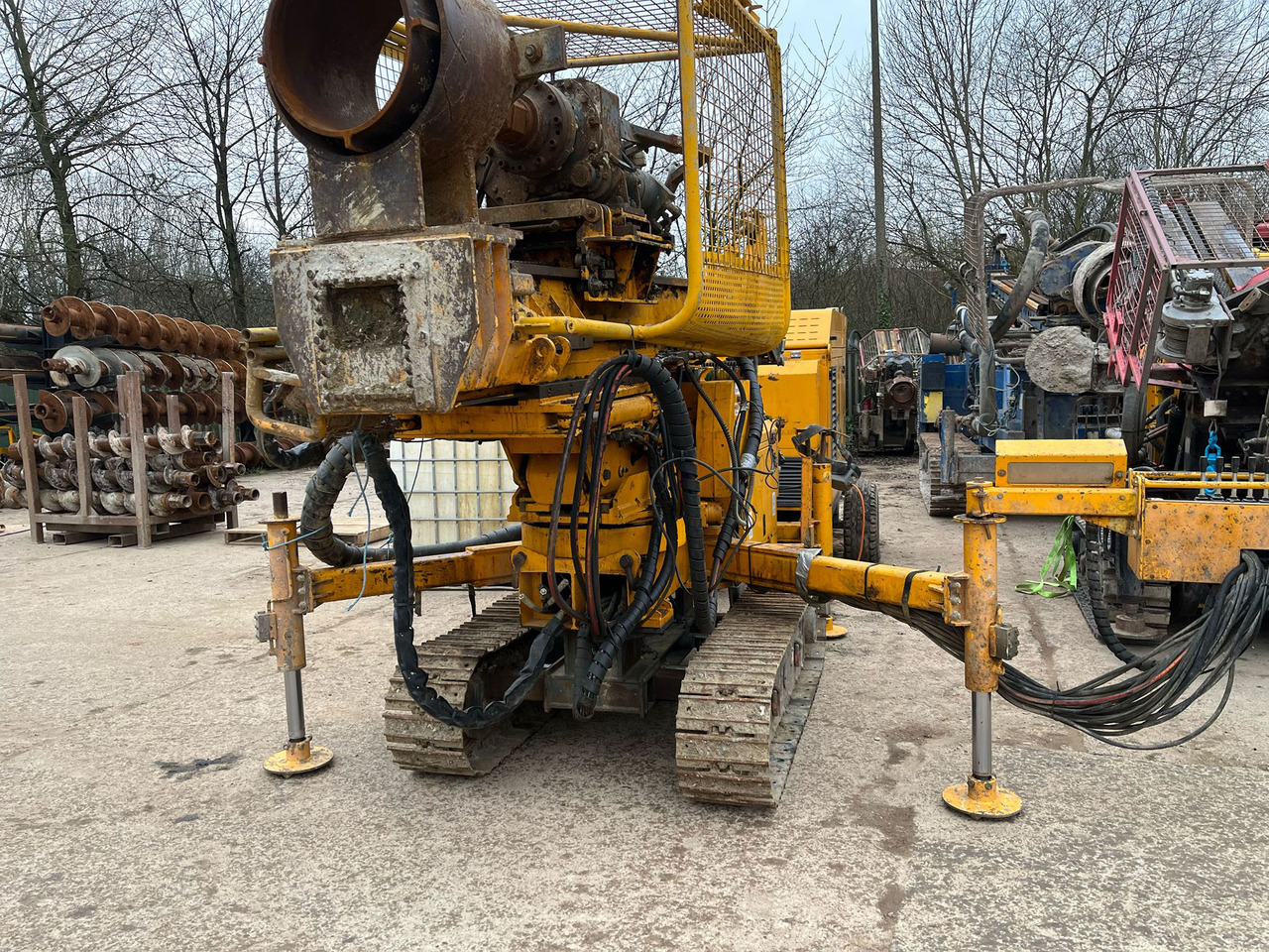 Comacchio MC5D - Пробивна машина: снимка 2 Comacchio MC5D - Пробивна машина: снимка 2
