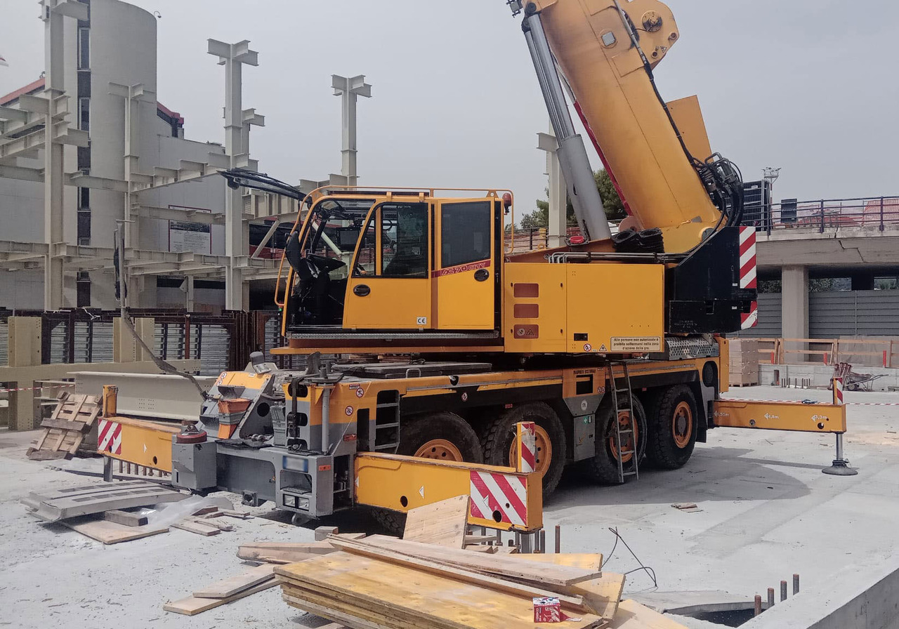 Demag AC 70 City - Автокран: снимка 1 Demag AC 70 City - Автокран: снимка 1