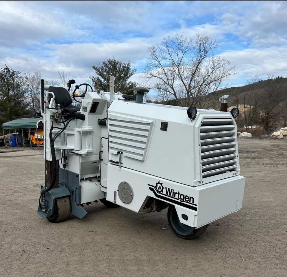 Ditch Witch W 500 - Пътна фреза: снимка 2 Ditch Witch W 500 - Пътна фреза: снимка 2