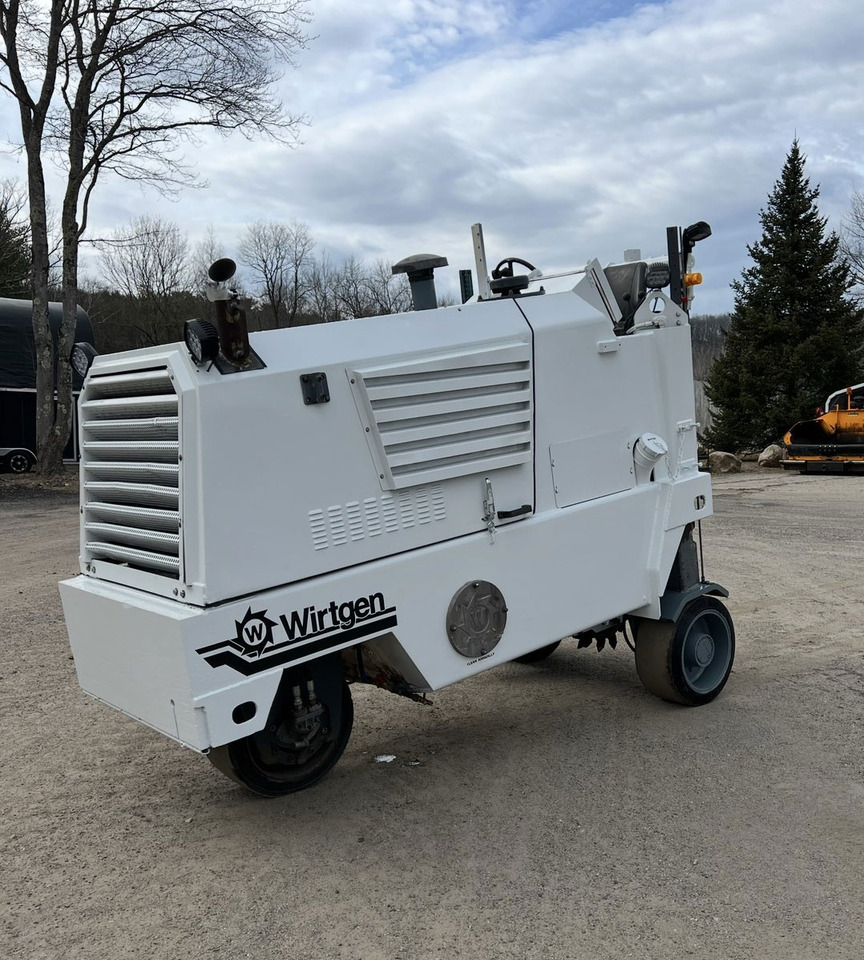 Ditch Witch W 500 - Пътна фреза: снимка 3 Ditch Witch W 500 - Пътна фреза: снимка 3