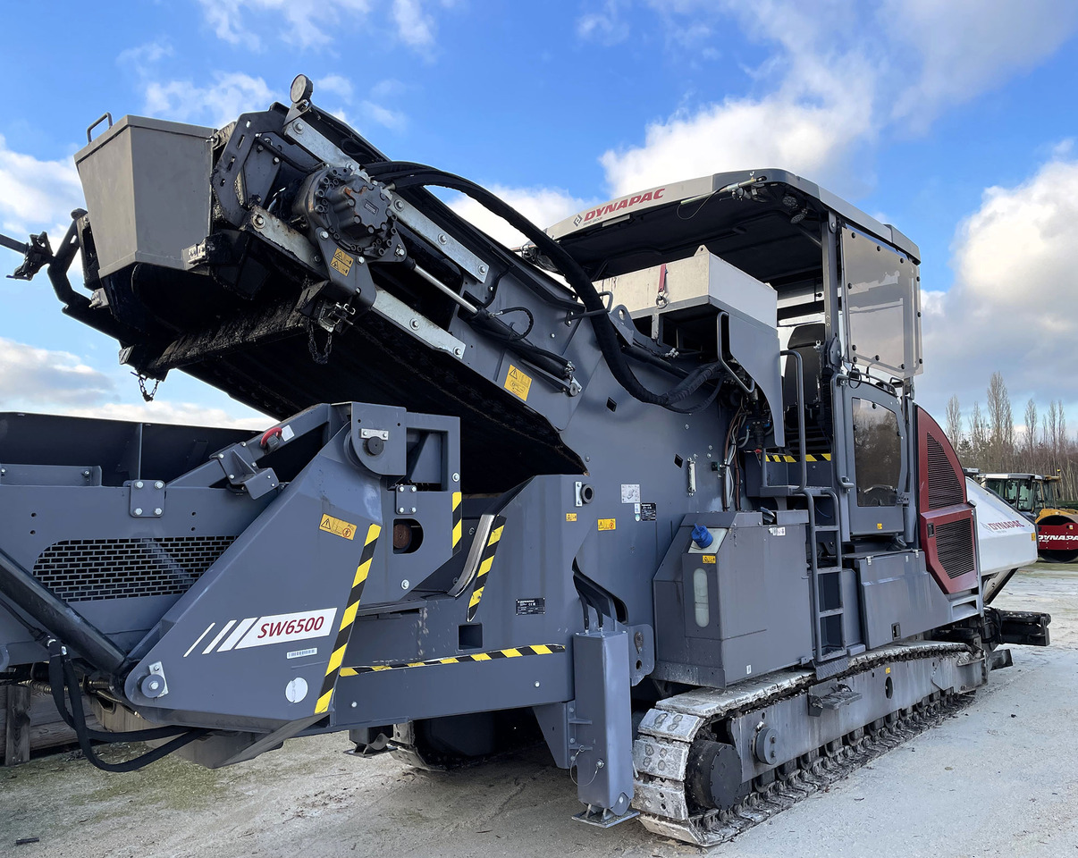 Dynapac MF2500CS - Асфалтополагач: снимка 2 Dynapac MF2500CS - Асфалтополагач: снимка 2