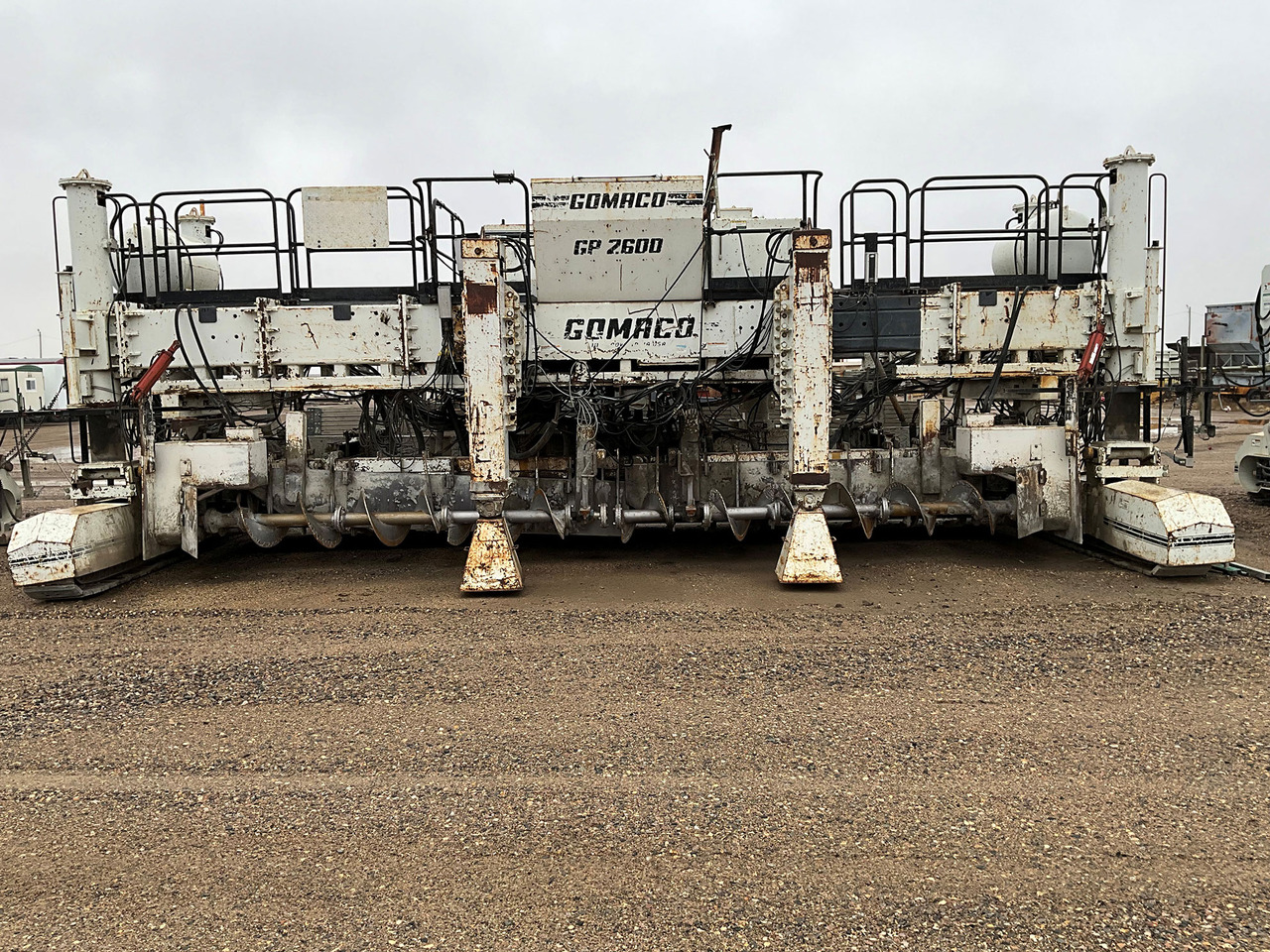 Gomaco GP-2600 - Асфалтополагач: снимка 2 Gomaco GP-2600 - Асфалтополагач: снимка 2