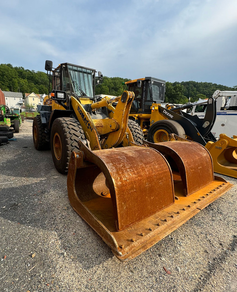Komatsu WA320-8 - Колесен товарач: снимка 3 Komatsu WA320-8 - Колесен товарач: снимка 3