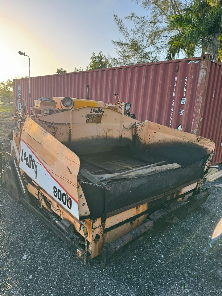 Leeboy 8000 - Асфалтополагач: снимка 3 Leeboy 8000 - Асфалтополагач: снимка 3