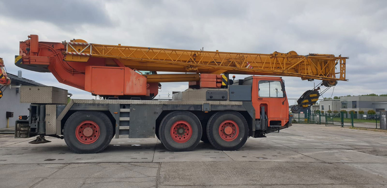 Liebherr LTM 1050-1 - Автокран: снимка 3 Liebherr LTM 1050-1 - Автокран: снимка 3