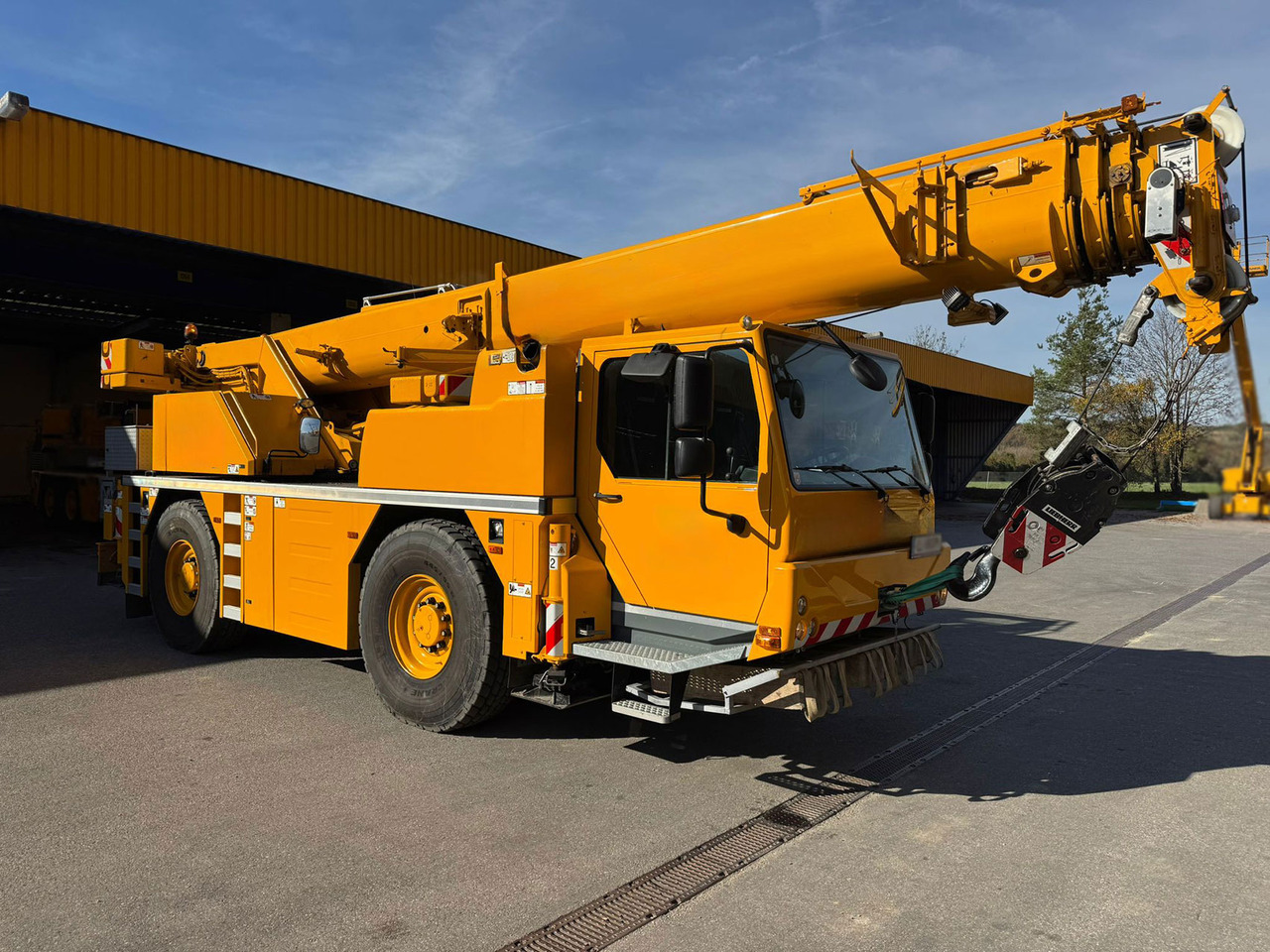 Liebherr LTM1030-2.1 - Автокран: снимка 1 Liebherr LTM1030-2.1 - Автокран: снимка 1
