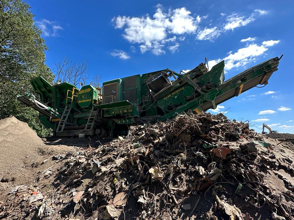 McCloskey J45R - Челюстна трошачка: снимка 1 McCloskey J45R - Челюстна трошачка: снимка 1