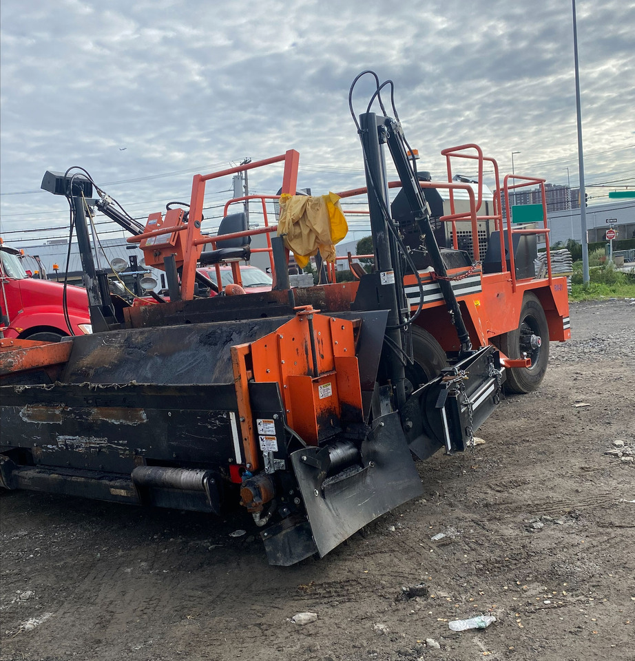 Midland SPD-10 - Асфалтополагач: снимка 3 Midland SPD-10 - Асфалтополагач: снимка 3