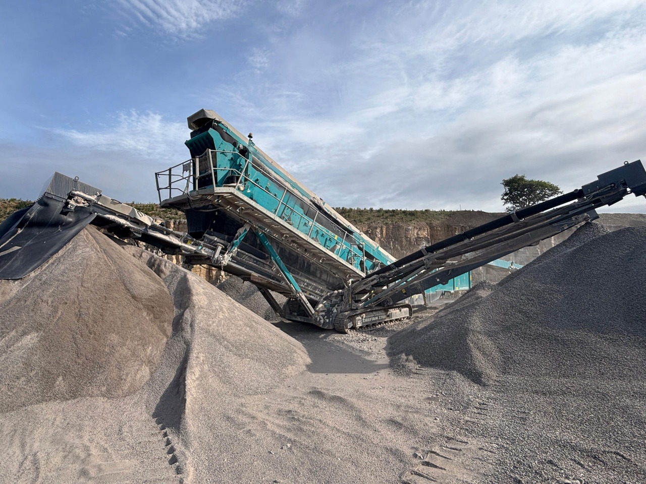 Powerscreen Chieftain 2200 3D - Пресевна инсталация: снимка 1 Powerscreen Chieftain 2200 3D - Пресевна инсталация: снимка 1