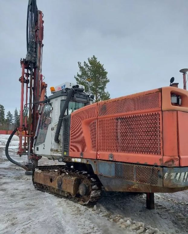 Sandvik DP1500i - Пробивна машина: снимка 1 Sandvik DP1500i - Пробивна машина: снимка 1