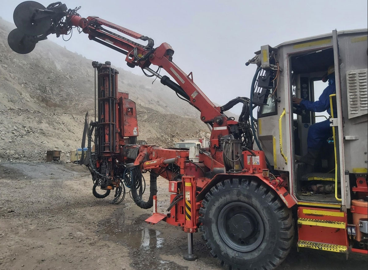 Sandvik DS411-C - Минна машина: снимка 3 Sandvik DS411-C - Минна машина: снимка 3