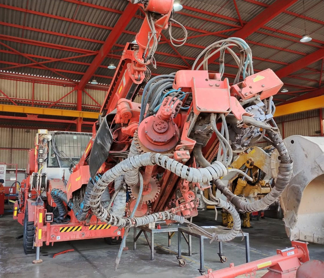 Sandvik DS411 - Минна машина: снимка 3 Sandvik DS411 - Минна машина: снимка 3